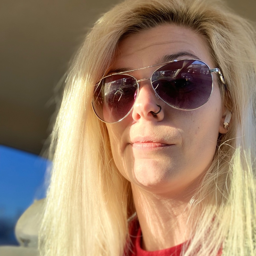 Meet your Posher, Alysa